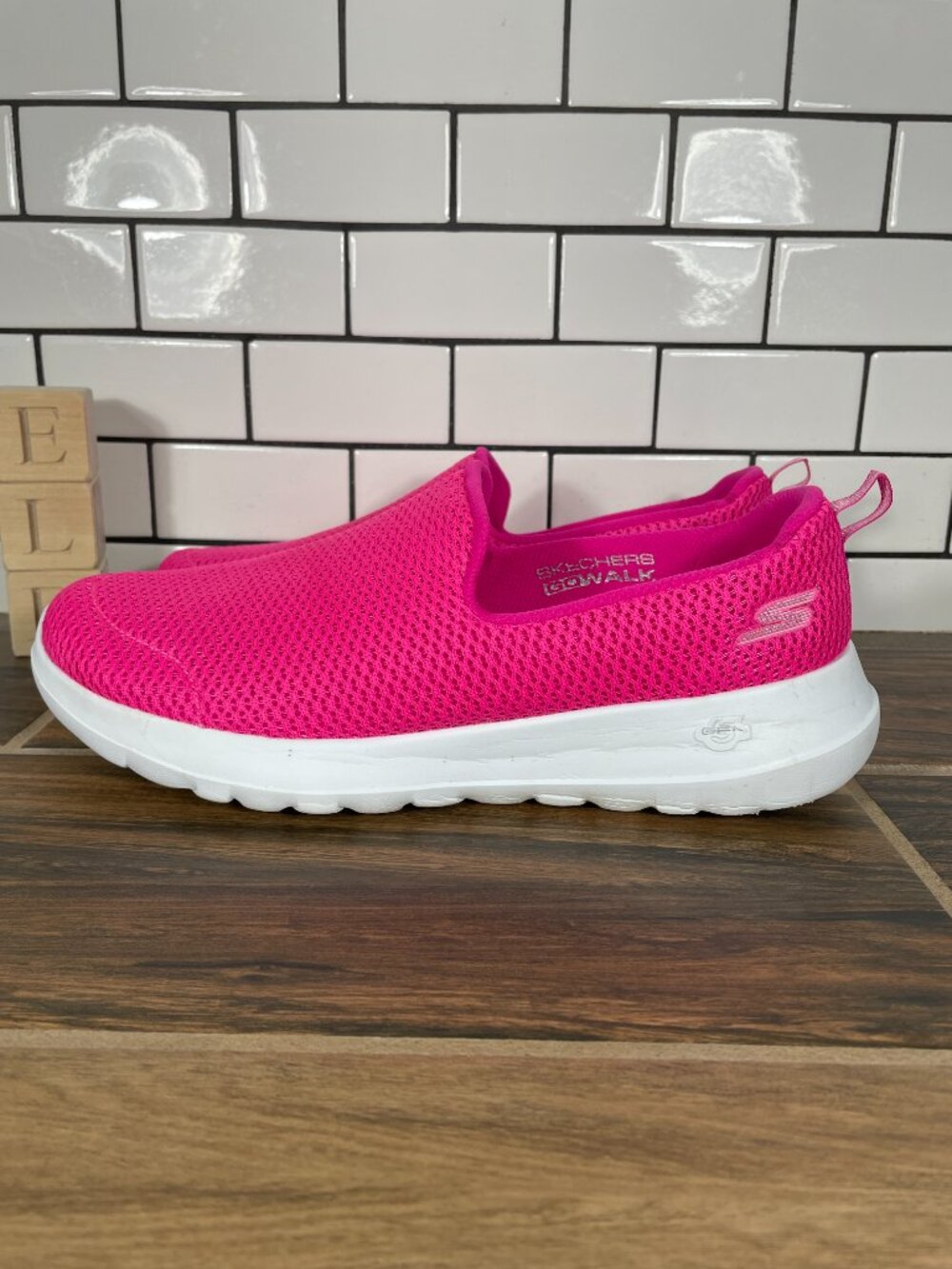 Skechers GO WALK Joy Shoes Womens Size 10 Hot Pink White Slip On Sneakers